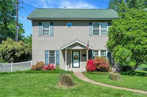 $515,000 | 887 Dickson Street, St. Louis, MO 63122