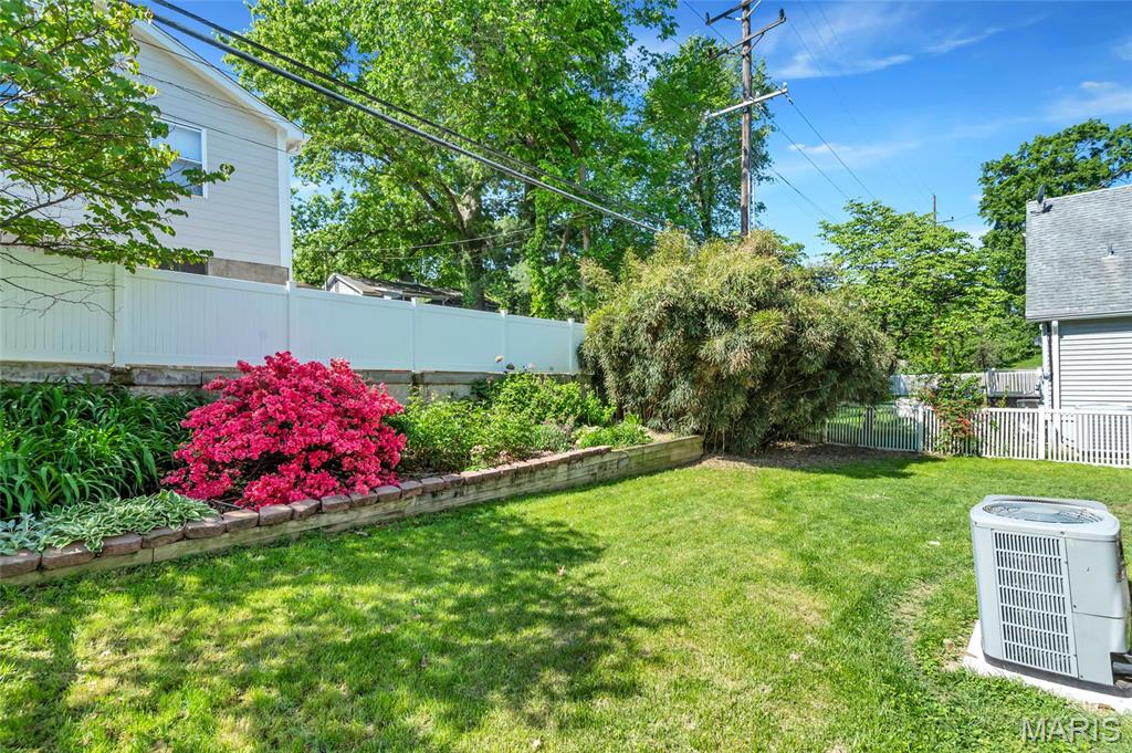 887 Dickson Street St. Louis, MO 63122 - Photo 12 of 12