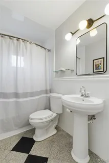 $499,999 | 887 Dickson Street, St. Louis, MO 63122