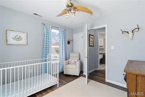 $499,999 | 887 Dickson Street, St. Louis, MO 63122