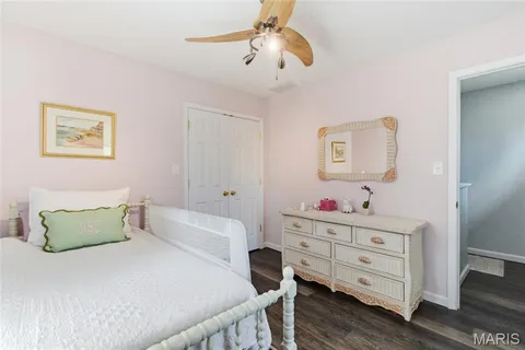 $499,999 | 887 Dickson Street, St. Louis, MO 63122