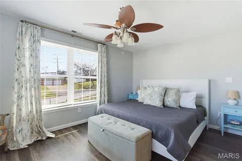 $499,999 | 887 Dickson Street, St. Louis, MO 63122