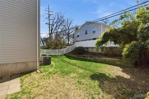 $499,999 | 887 Dickson Street, St. Louis, MO 63122