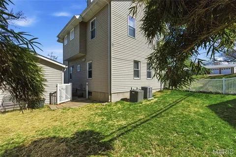 $499,999 | 887 Dickson Street, St. Louis, MO 63122