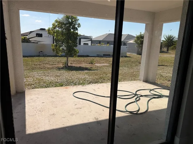 $1,950 | 2601 43rd Street Southwest, Lehigh Acres, FL 33976