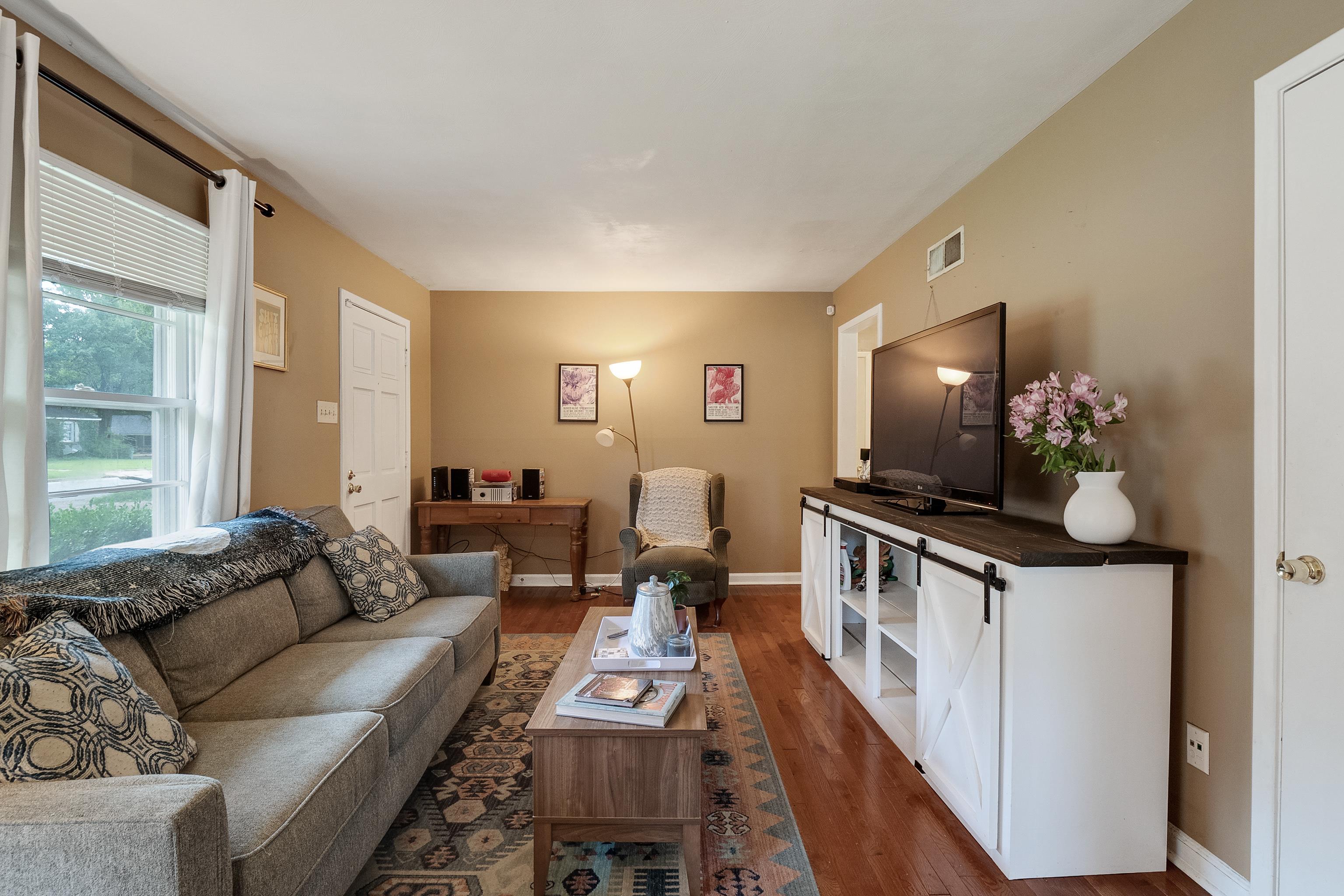 4910 Helene Road Memphis, TN 38117 - Photo 7 of 24 Gallery Image 7