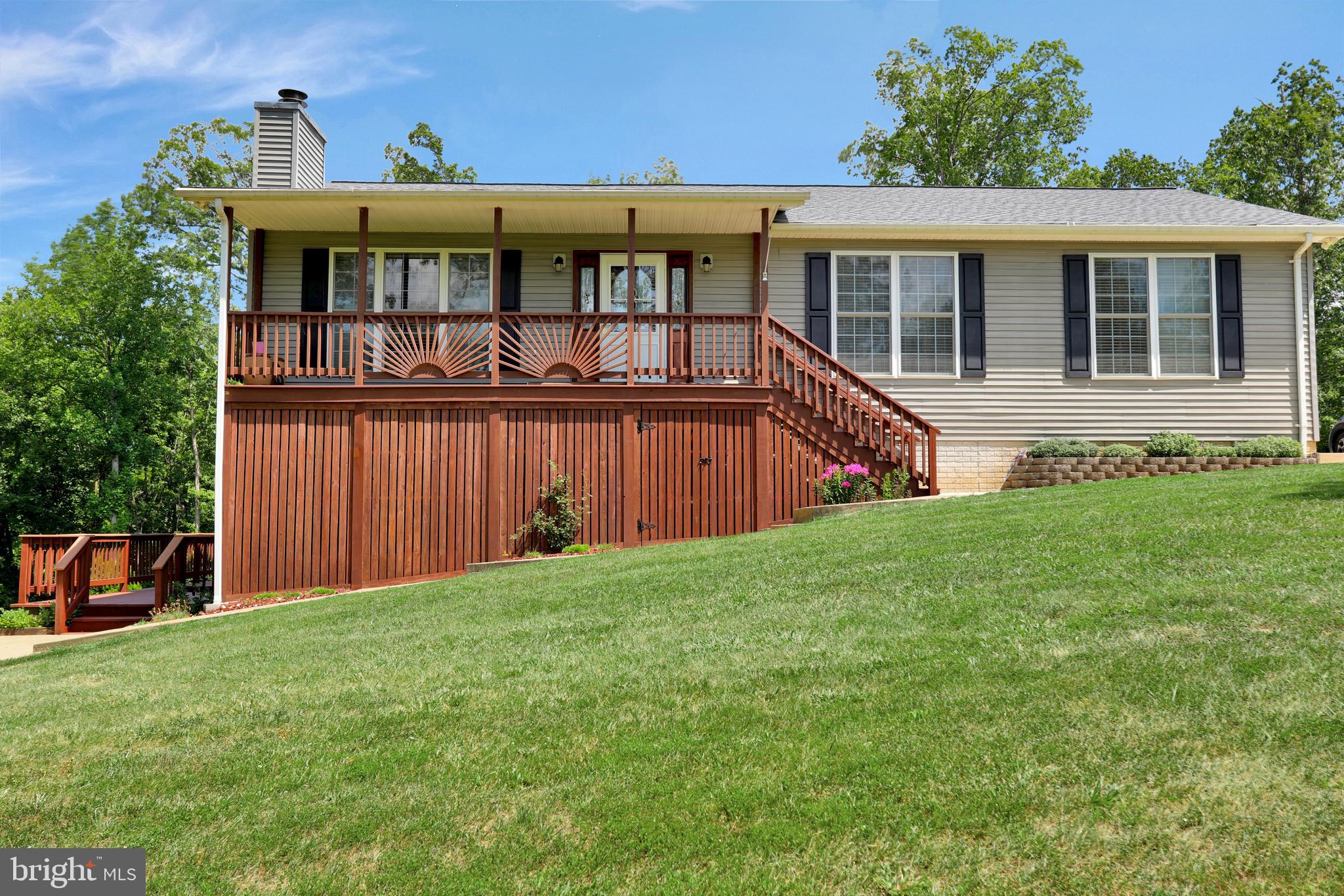 53 Summit Ridge Road Front Royal, VA 22630 - Photo 1 of 54 Raised Rancher in the Shores