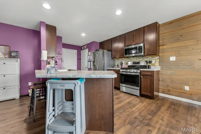 $344,900 | 346 Charlestowne Place Drive, St. Charles, MO 63301