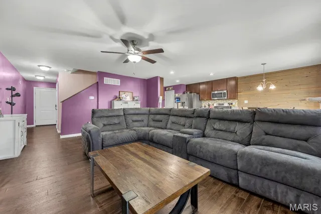 $344,900 | 346 Charlestowne Place Drive, St. Charles, MO 63301