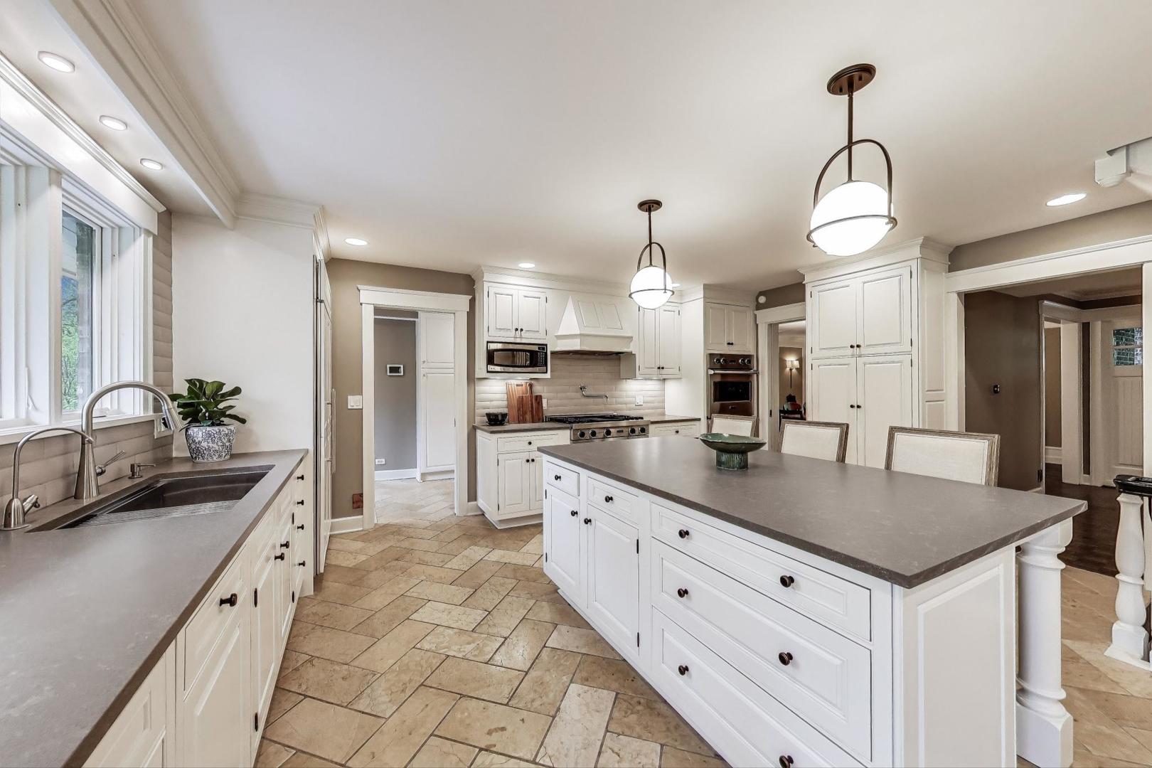 265 Sunset Drive Northfield, IL 60093 - Photo 5 of 45