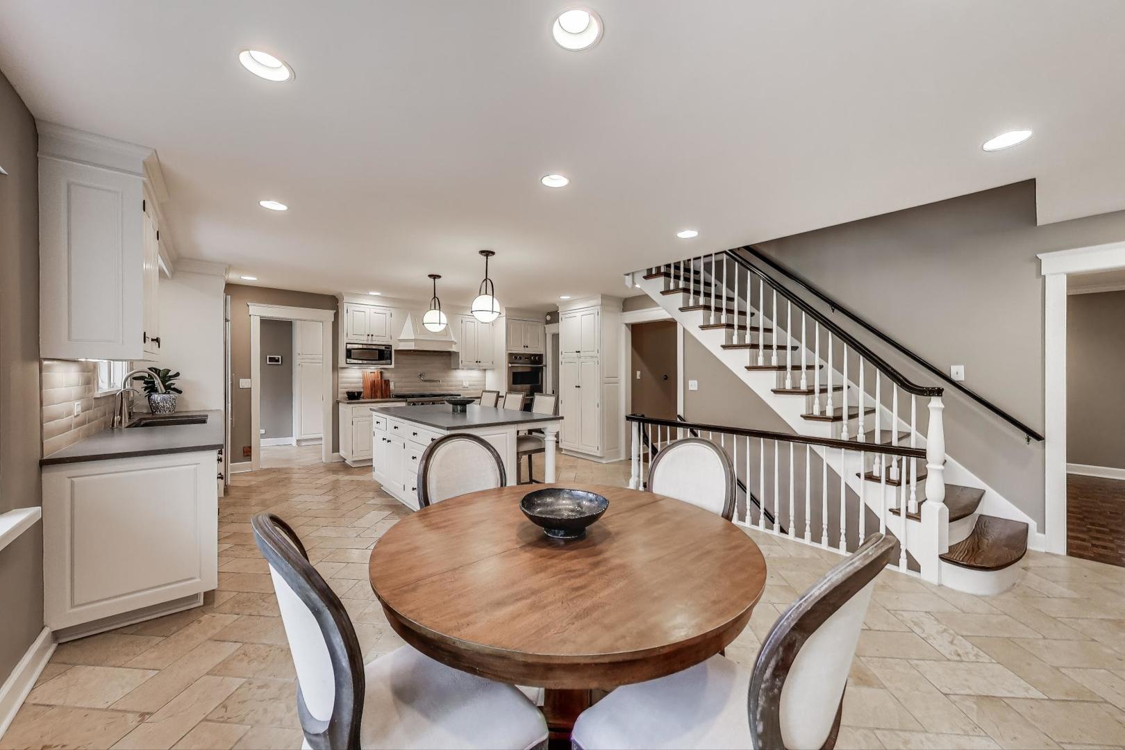 265 Sunset Drive Northfield, IL 60093 - Photo 8 of 45