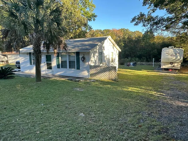 $175,000 | 307 Irick Drive, Eutawville, SC 29048