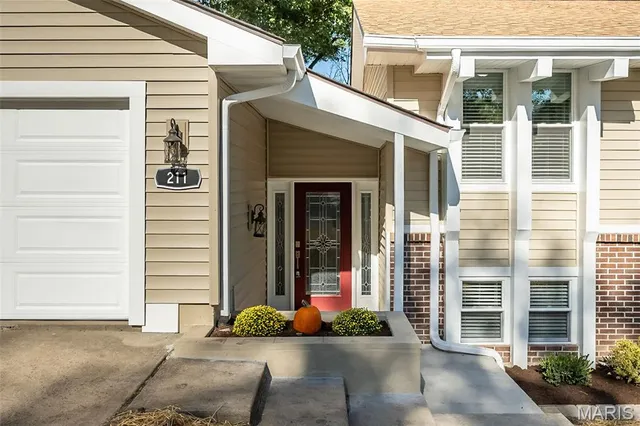 $360,000 | 211 Walden Court, Eureka, MO 63025