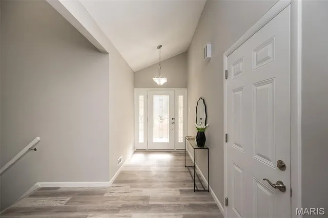 $360,000 | 211 Walden Court, Eureka, MO 63025