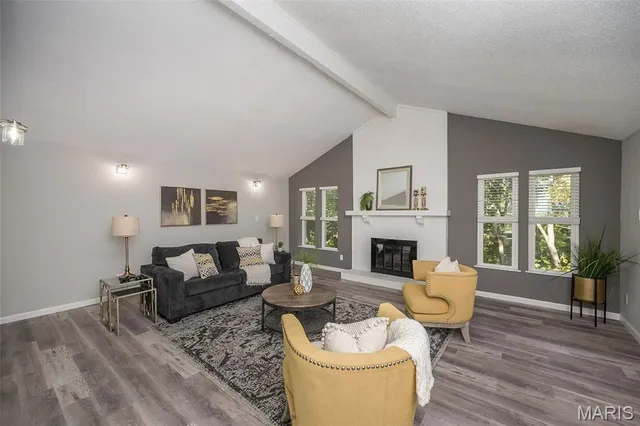 $360,000 | 211 Walden Court, Eureka, MO 63025