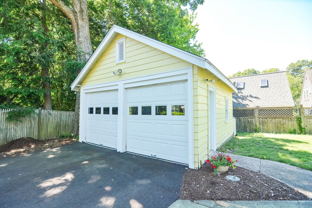 45 Upland Road Attleboro, MA 02703 - Photo 37 of 42 Gallery Image 37