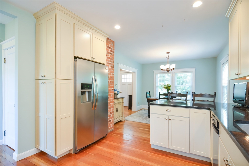 45 Upland Road Attleboro, MA 02703 - Photo 4 of 42 Gallery Image 4