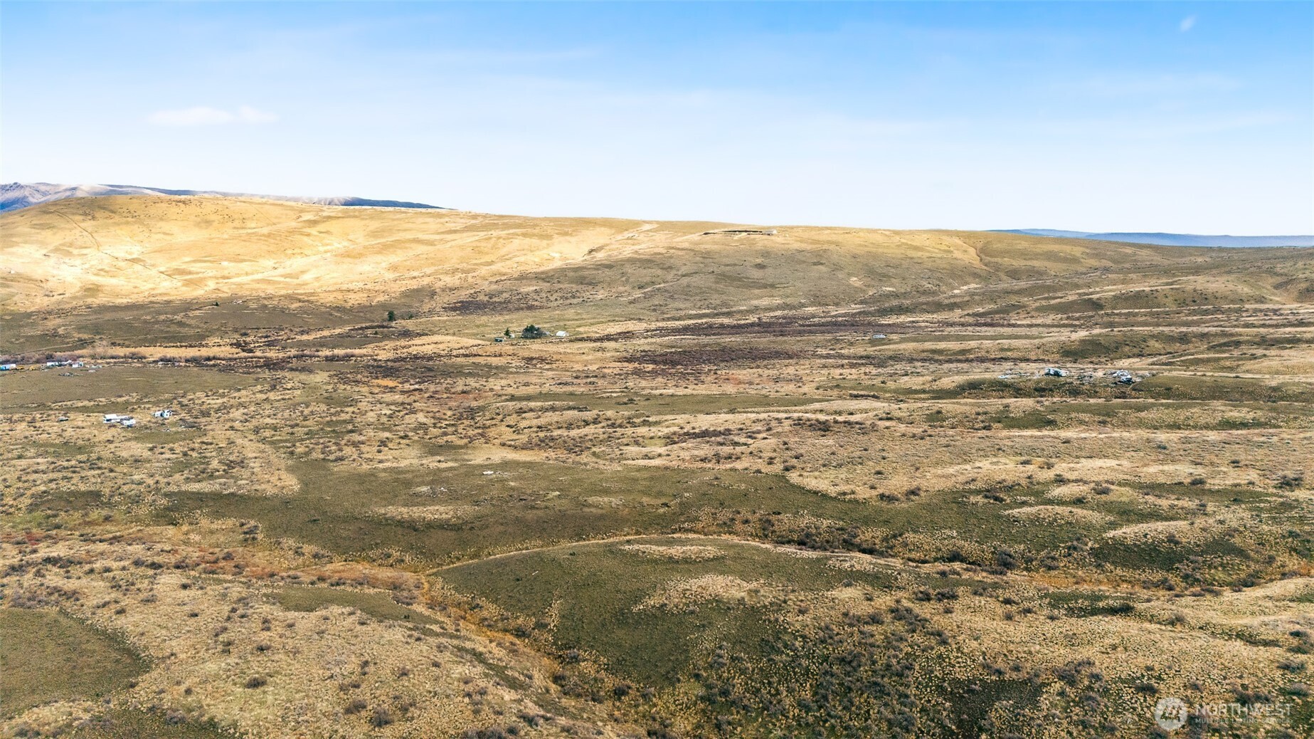 -nka Nka Cowiche Mill Road Cowiche, WA 98923 - Photo 13 of 19 a view of an ocean