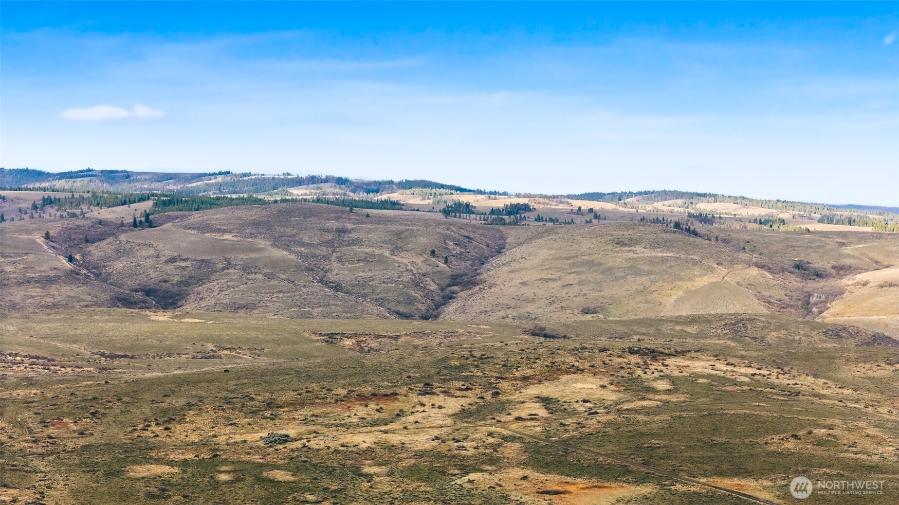 -nka Nka Cowiche Mill Road Cowiche, WA 98923 - Photo 15 of 19 a view of beach and ocean