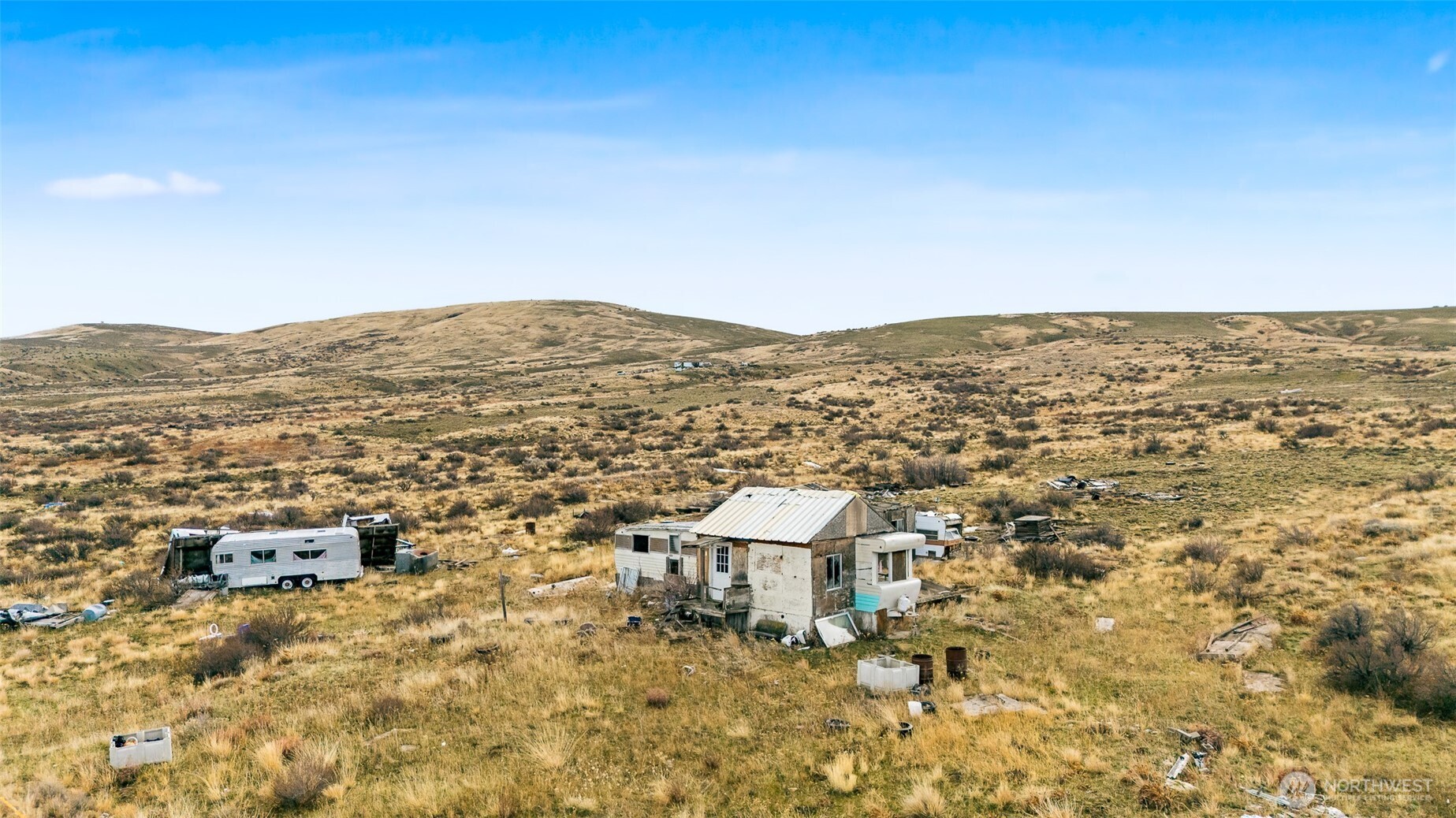 -nka Nka Cowiche Mill Road Cowiche, WA 98923 - Photo 18 of 19 an aerial view of residential houses with city view