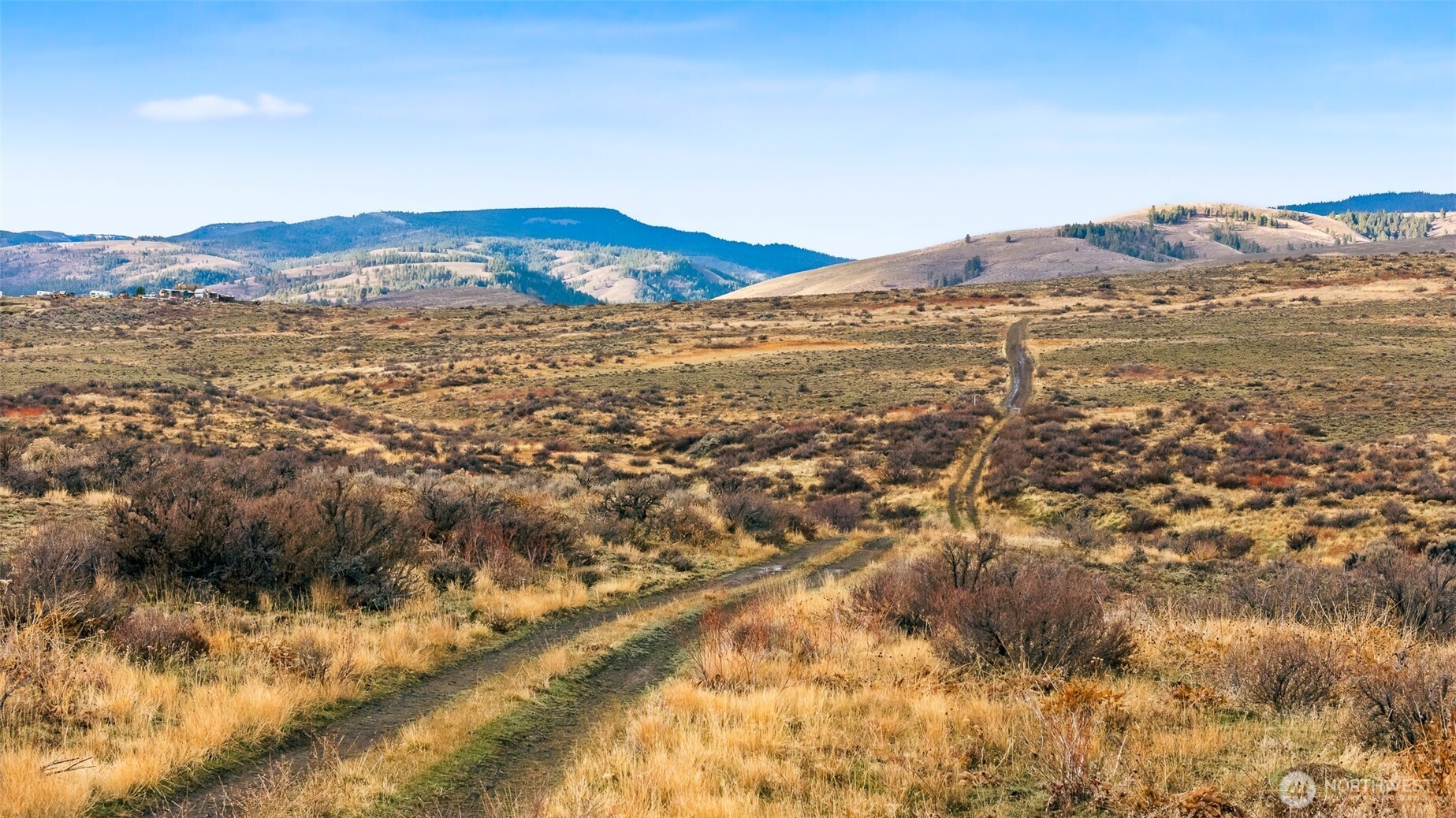 -nka Nka Cowiche Mill Road Cowiche, WA 98923 - Photo 19 of 19 a view of mountain with an ocean