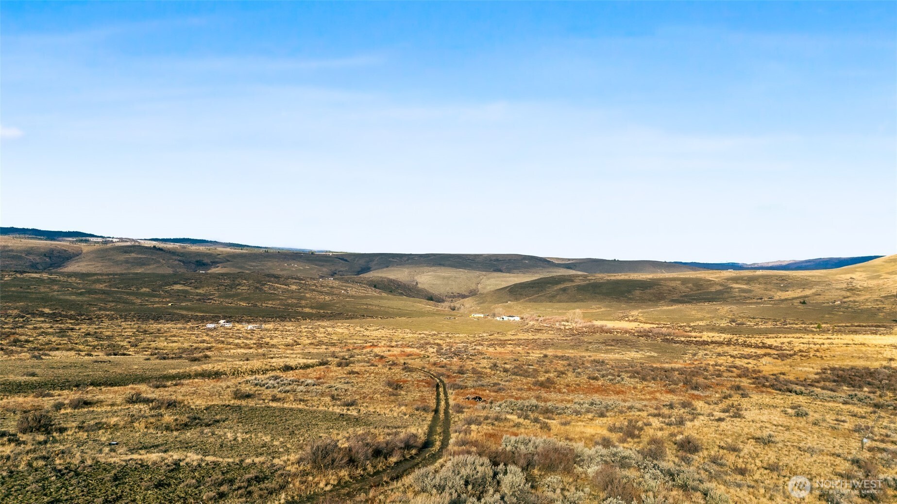 -nka Nka Cowiche Mill Road Cowiche, WA 98923 - Photo 10 of 19 a view of an ocean