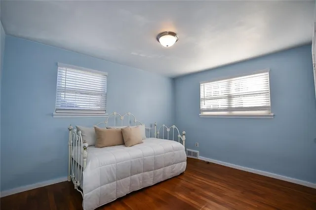 a view of a room with an empty space