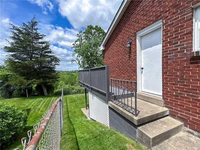 $249,900 | 231 Spartan Drive, Monroeville, PA 15146