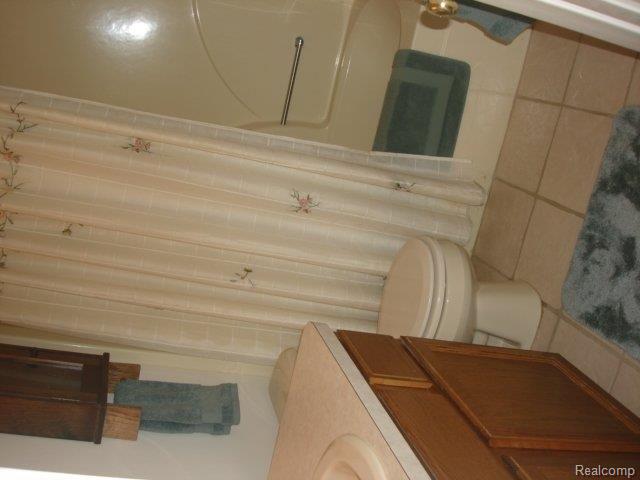 17401 Fish Lake Road Holly, MI 48442 - Photo 21 of 22 DSC06196.JPG