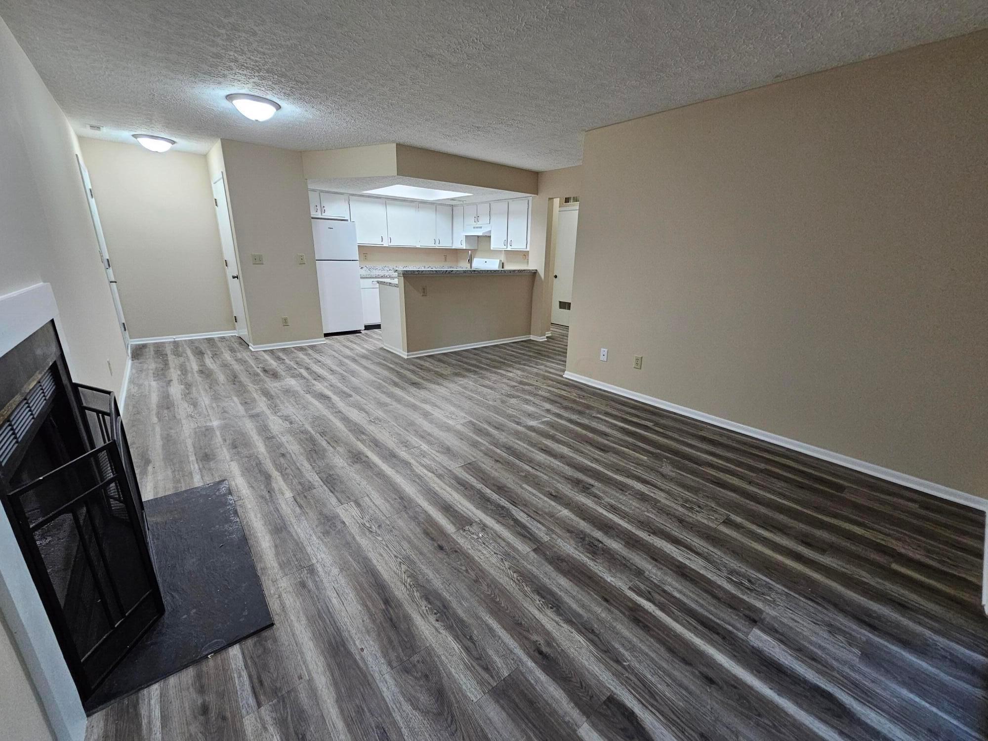 5334 Darlington Road, Unit E Columbus, OH 43220 - Photo 6 of 22 20240814_110756