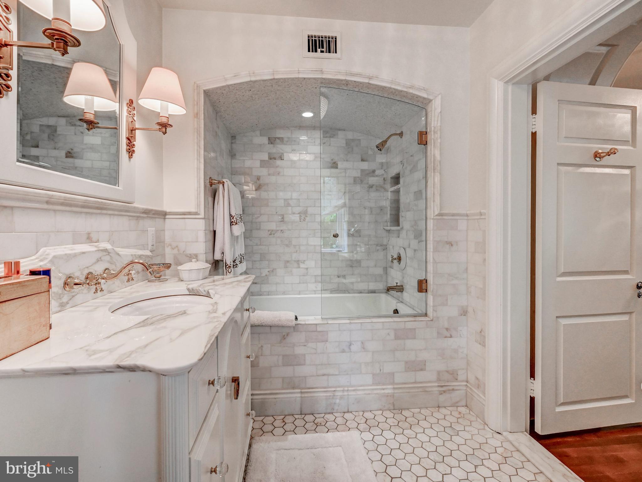102 Cotswold Road Baltimore, MD 21210 - Photo 45 of 75