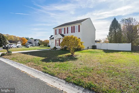 $350,000 | 151 East Chimney Top Lane, Felton, DE 19943