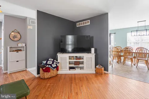 $350,000 | 151 East Chimney Top Lane, Felton, DE 19943