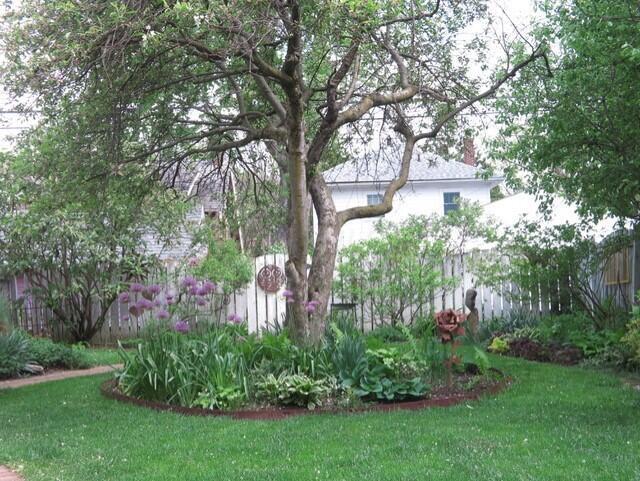 110 East Tulane Road Columbus, OH 43202 - Photo 50 of 50 Backyard - Summer Photos