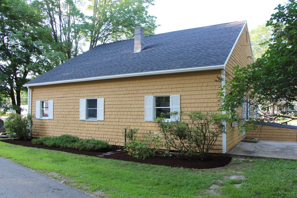 872 Patriots Road Templeton, MA 01468 - Photo 3 of 30