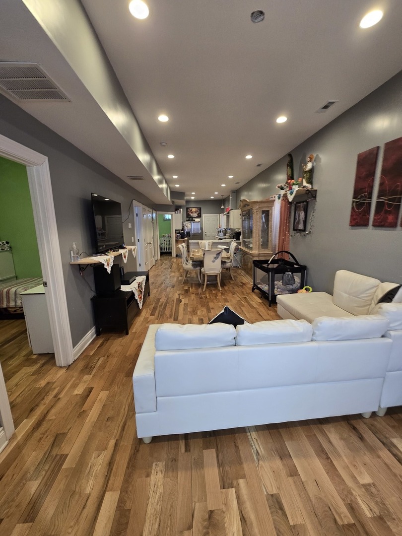 5621 South Racine Avenue Chicago, IL 60636 - Photo 10 of 24