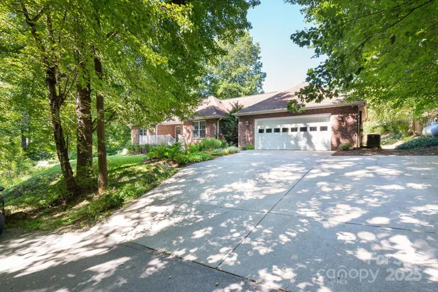 $639,000 | 21 Campbell Street, Black Mountain, NC 28711