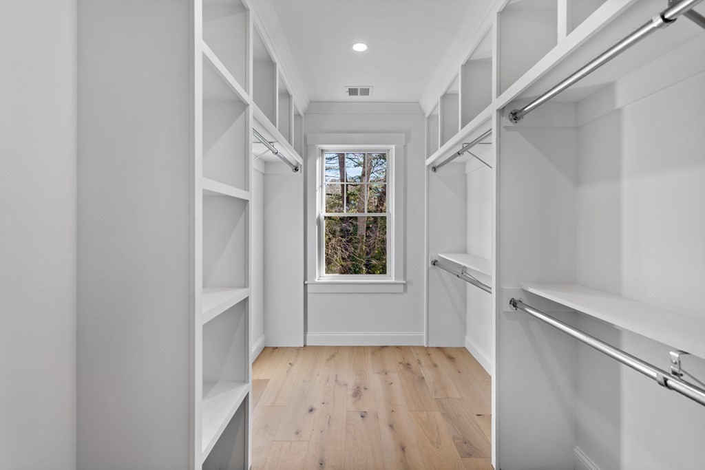 42 Colonial Road Hingham, MA 02043 - Photo 14 of 27