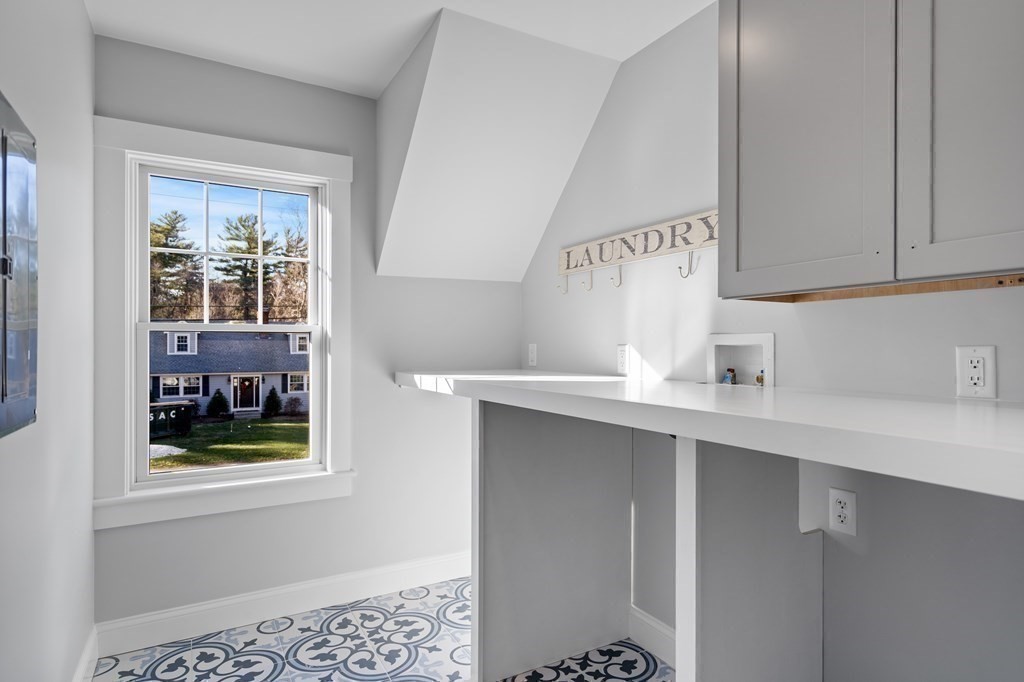 42 Colonial Road Hingham, MA 02043 - Photo 22 of 27