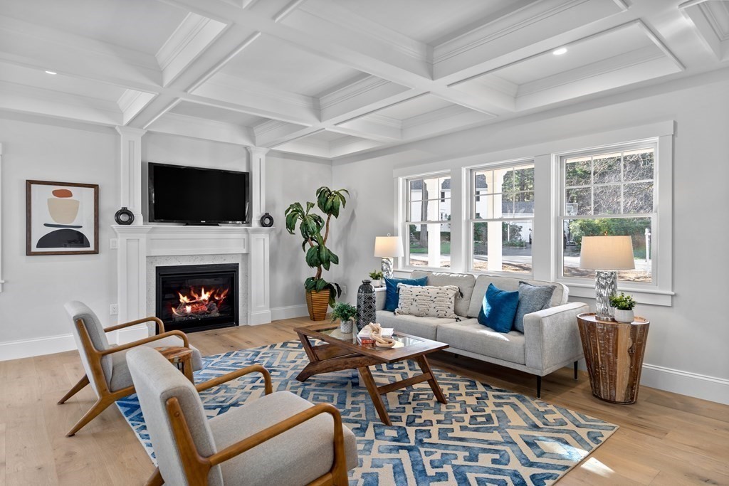 42 Colonial Road Hingham, MA 02043 - Photo 6 of 27