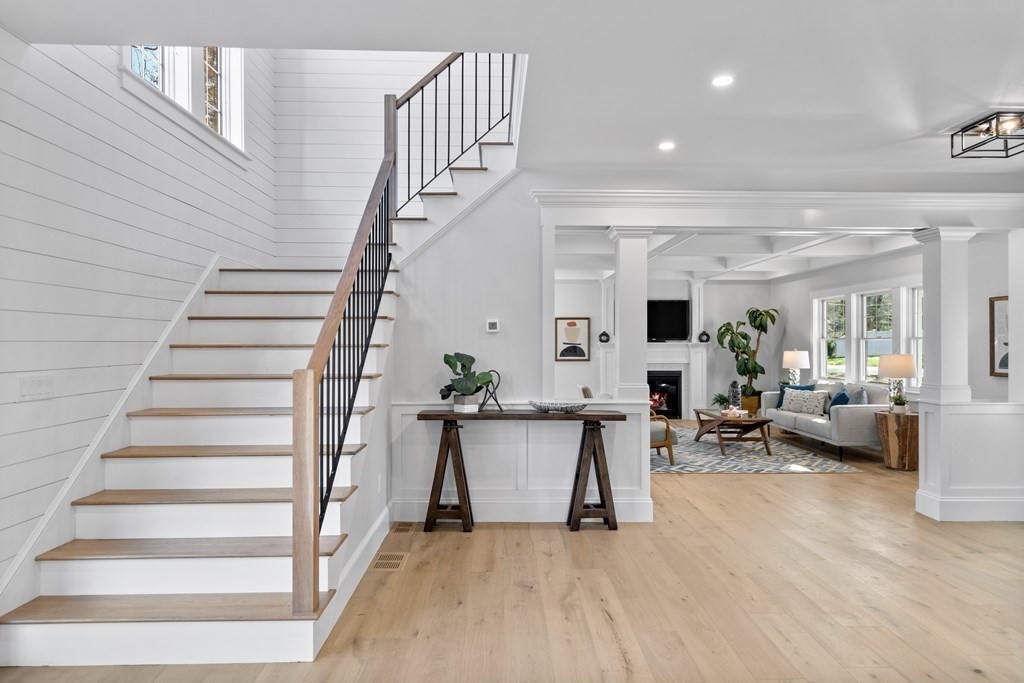 42 Colonial Road Hingham, MA 02043 - Photo 7 of 27