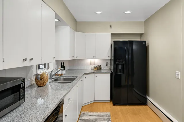 $850,000 | 3133 Fairchild Avenue, Wayzata, MN 55391