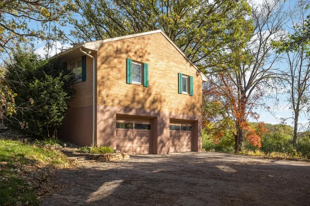 $850,000 | 3133 Fairchild Avenue, Wayzata, MN 55391