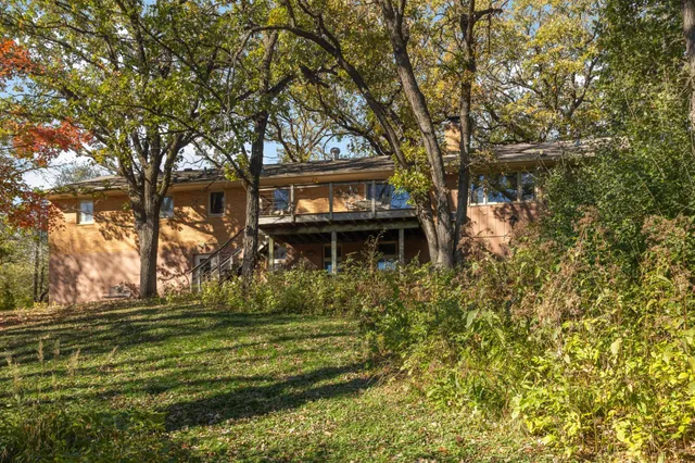 $850,000 | 3133 Fairchild Avenue, Wayzata, MN 55391