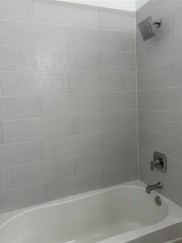 $2,300 | 3830 Virga Boulevard, Sarasota, FL 34233