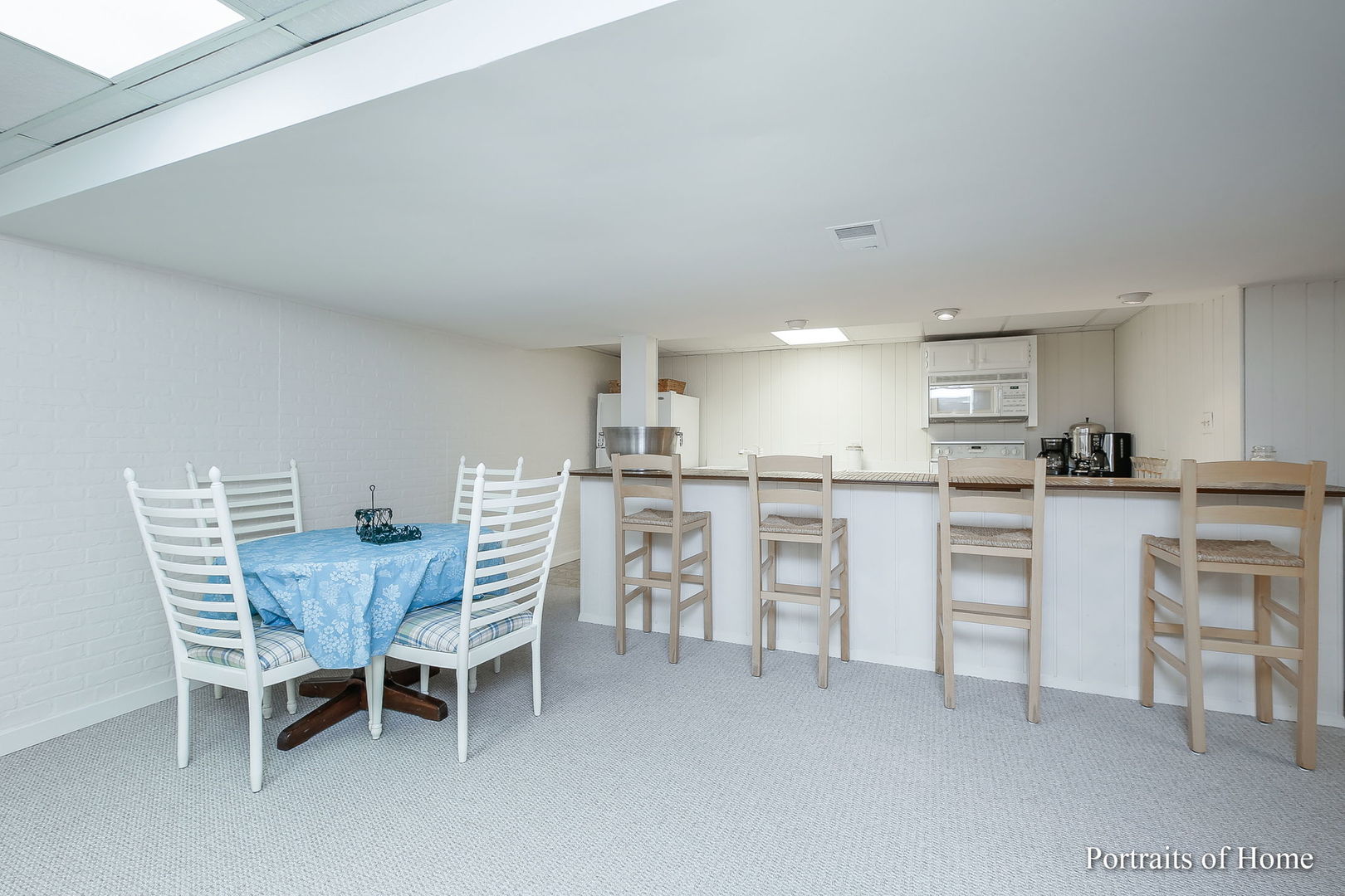 45 Cambridge Drive Oak Brook, IL 60523 - Photo 30 of 41 a view of a dining room kitchen and chair