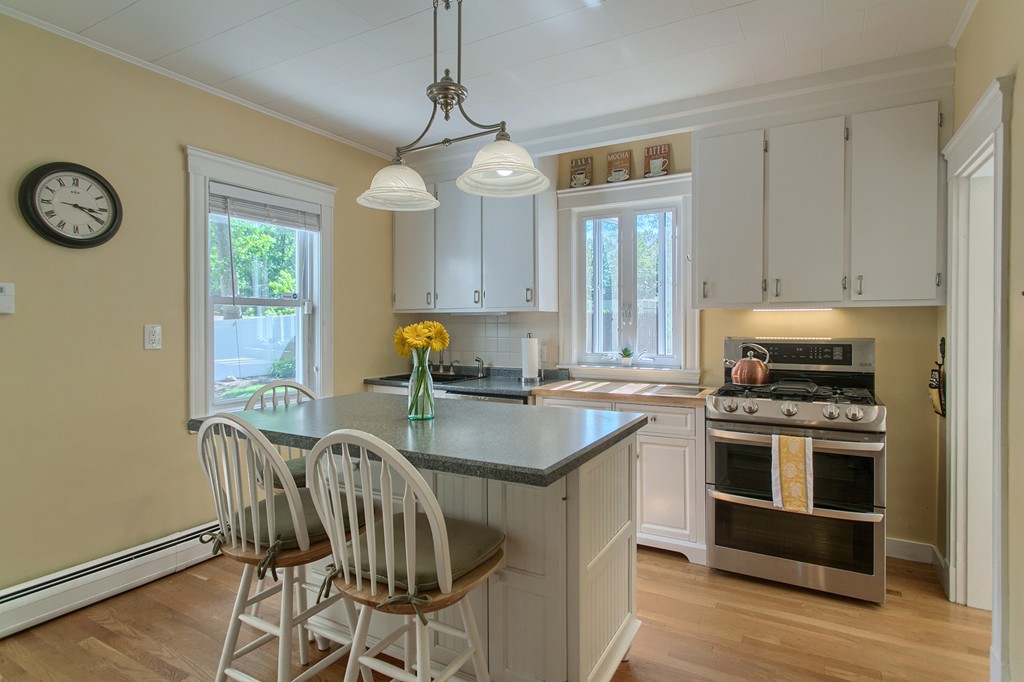 271 Concord Road Billerica, MA 01821 - Photo 8 of 27 Gallery Image 8