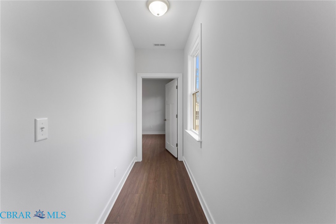 8978 Marlfield Road Gloucester, VA 23061 - Photo 7 of 33