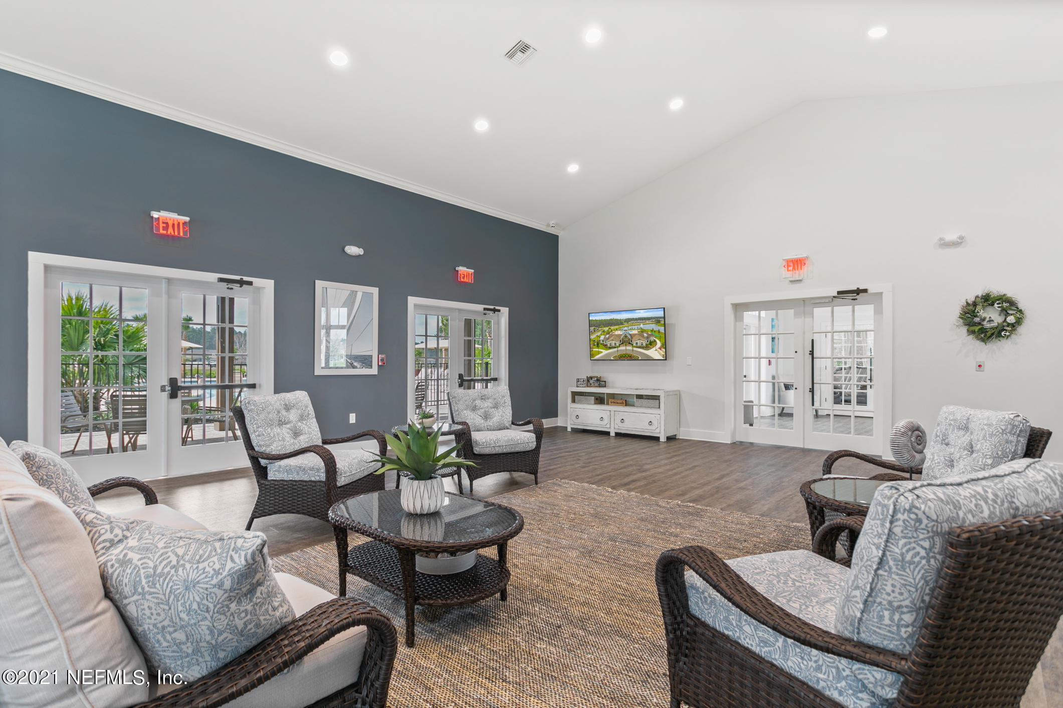 1360 Parkland Trail St. Augustine, FL 32095 - Photo 22 of 37 a living room with furniture and a large window