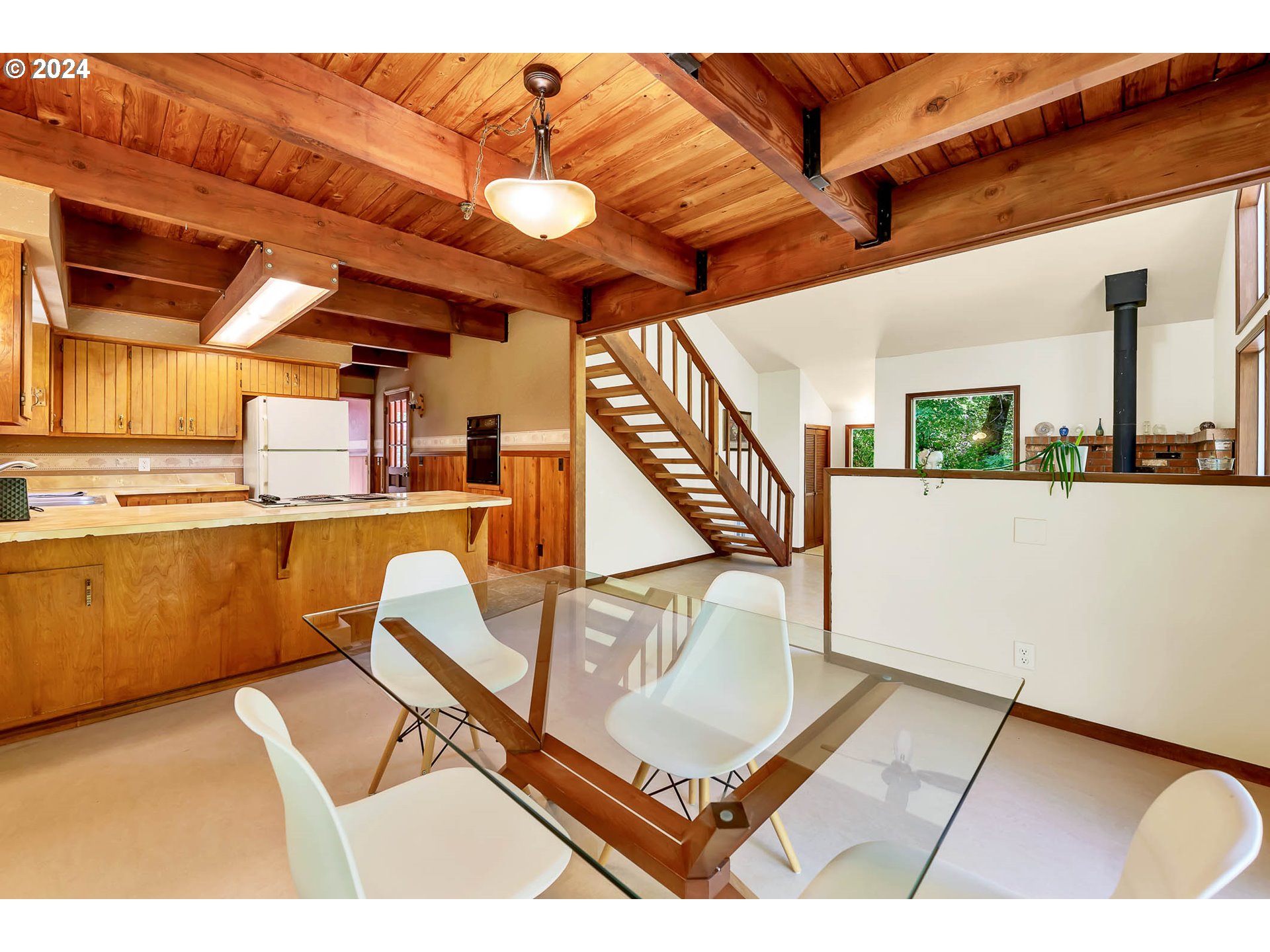 28750 Fox Hollow Road Eugene, OR 97405 - Photo 4 of 43 Gallery Image 4